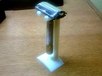 Compact Razor Stand by vigothecarpathian