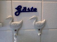 "Gäste" Handtuch-Schild by LokusArts