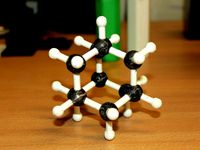 Dual colour adamantane molecule by Lumec