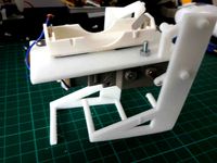 3D printable walking robot by Ntrobot