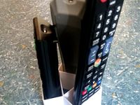 Simple & Fast Remote-Holder by Lord_Vader