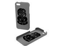 iPhone 5s with Maori Hei-Tiki Ornament by Izlaz