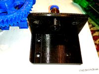 Jak's modification of a Bowden bracket for a Gregs or Wades extruder. by dadanddaughter