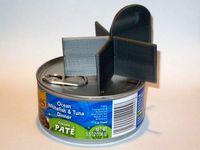 Can Cat Food Cutter by Makuna