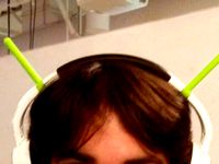 Android Antenna Headphone Bracket by misterikkit