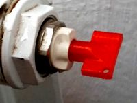 Radiator key for bleeding by mihatomi