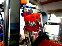 Compact Bowden extruder, direct drive, bearing bloc, auto load 1.75mm filament by scarou