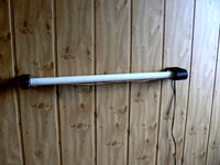 Fluorescent Lamp Holder by Reiju