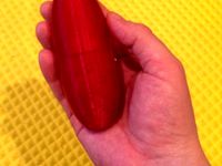 Threaded capsule container by sromanos