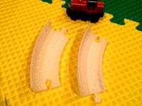 Thomas the train curved track with guard by sromanos