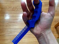 Combabit - Karambit comb by majorrom