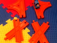 Thomas the Train track pieces (criss-cross, 3-way, tunnel) by sromanos