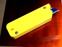 razor blade holder (remix) by CatoNatta