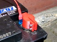 Fused Poleshoes: Insulated Terminals For 12V Lead Acid Batteries by enif