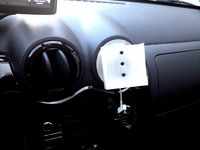 Iphone 4S car holder by NitroXpress