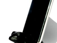Iphone Frog holder by pampasnet