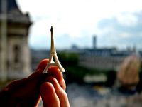 Famous Paris buildings by LeFabShop