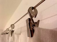 IKEA RIKTIG curtain hook fixing by frntr