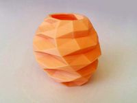 Poly Vase 8 by David_Mussaffi