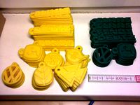 Tractor logos as keychain - John Deere, Massey Fergusson, Eicher, Fendt, Claas, New Holland, Hanomag, Deutz by sommermichel