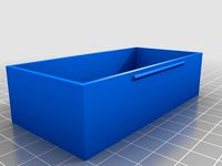 Box with lid by Gyrxiur