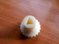 Triangle key / Llave triangulo by Plabs3D