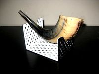 Shofar display stand by EMzip