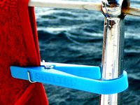 Clothes peg with hook by kowomike