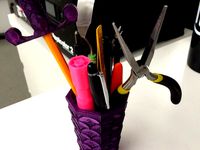 scallop vase/pencil holder by allievice