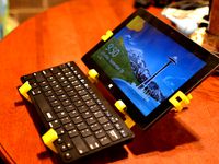 Microsoft Surface RT Tablet Hanging Stand V2 by MichaelKappel