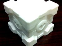 Extra Printable Companion Cube by reisender1673