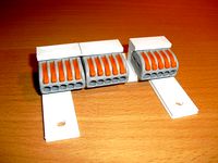 Tripple tray mount plate for WAGO 222 power connector for MendelMax by kdupke
