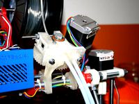 Prusa Bowden Extruder Top-Mount v2 by QuantumConcepts