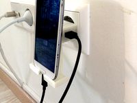 Samsung Galaxy S3 Wall Dock by Socialbit