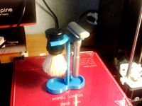 Razor Stand by rwlloyd