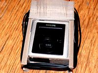 yet an another mp3 & earbud holder by jfpion