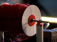 Filament spool bearing-ring hub by rtrski