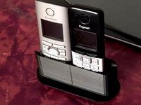 Dual-Siemens-Phone-Holder by Dorty