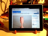 Simple and compact iPad stand by niocio01