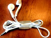 Simple Headphone Clip by mdedm