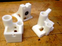 MendelMax Z axis mounts and clamp for a 10mm smooth rod, 1/4 lead screw by LT1Pat