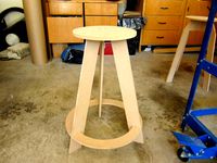 Workshop Stool v2 by buckyball
