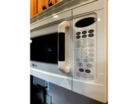 Maytag microwave handle replacement by bach37strad