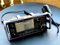 Protective cage for Icom IC-705 (improved version) by IU1OPK