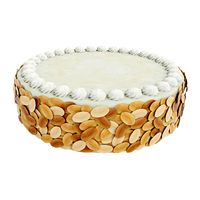 Vanilla cake with almond