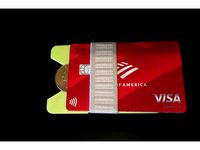 Slim minimalist spine wallet by MichaelTV