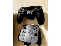 PS4 / Switch Controller Wall-mount Bracket with Thumbtacks by Shoka